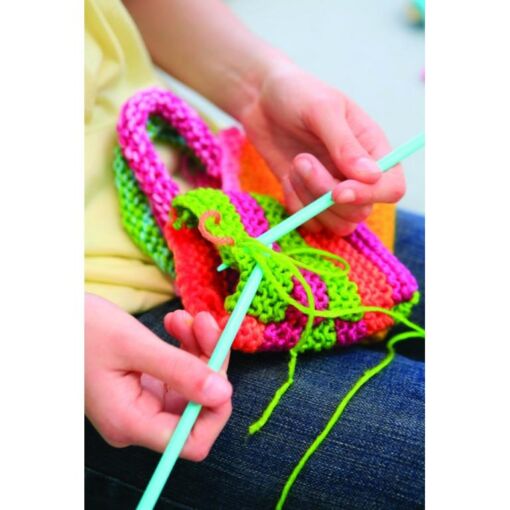 4M0186 4 easy to do knitting